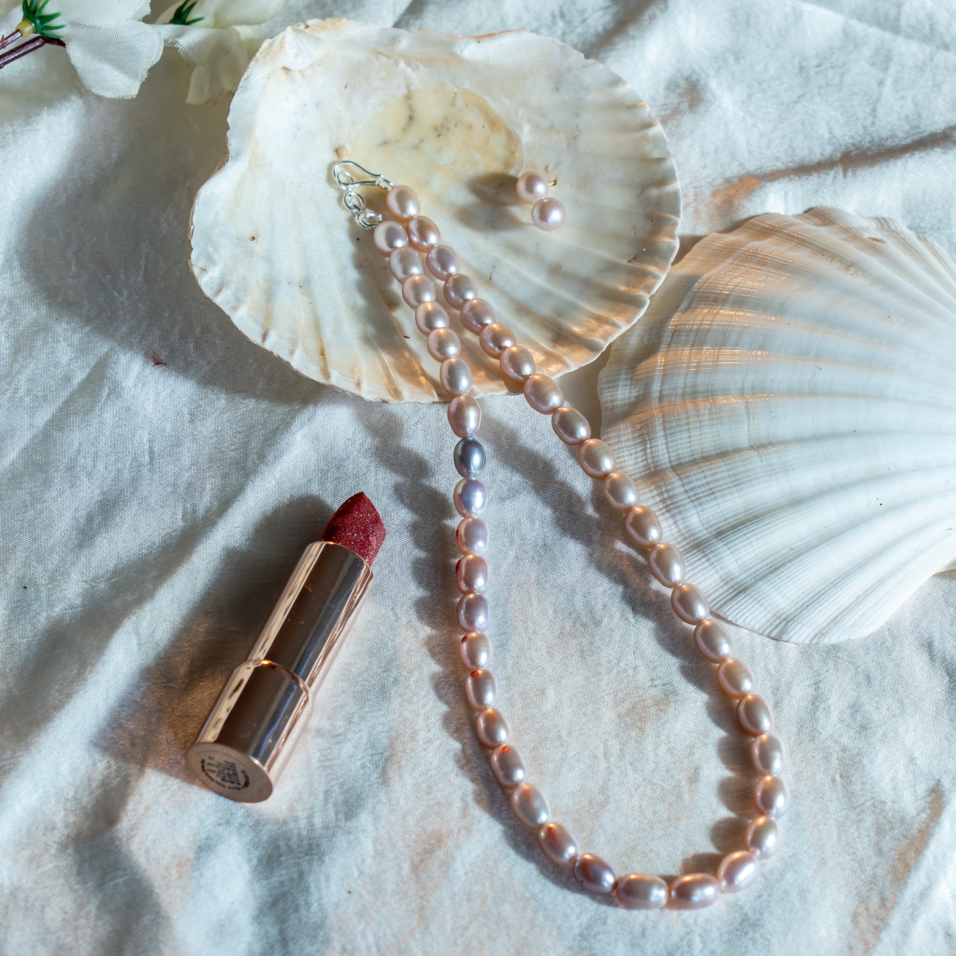 Vaasvi Signature Pearl Set